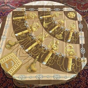 Authentic Hermès Cliquetis Carre 90 Scarf Multicolour 100% Silk Vintage Browns